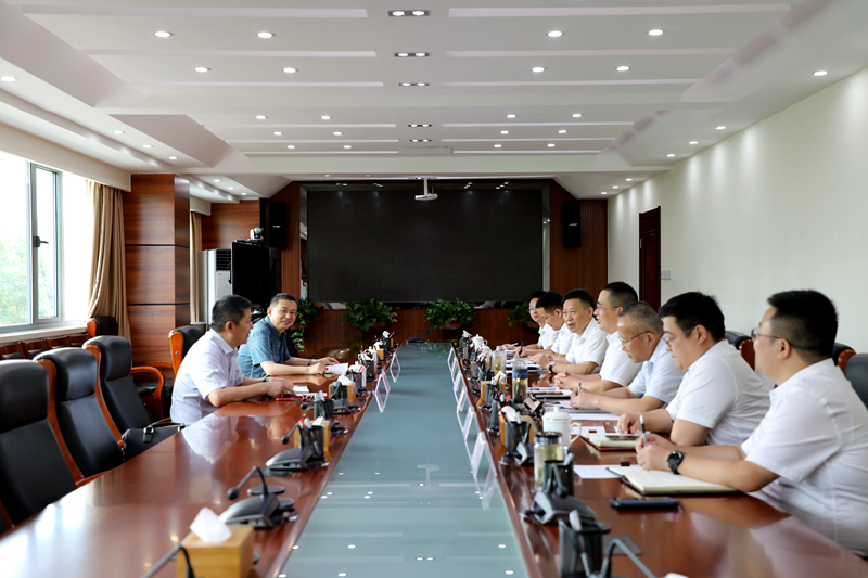 建工控股黨委委員、總會計師王淑德赴公司調(diào)研 - 副本