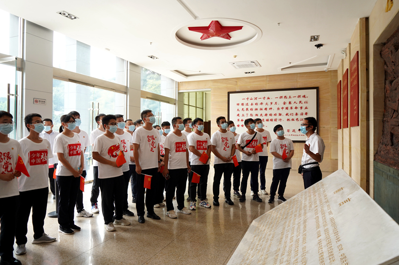 公司團(tuán)委開展“喜迎二十大、永遠(yuǎn)跟黨走、奮進(jìn)新征程”主題團(tuán)日活動(dòng)7