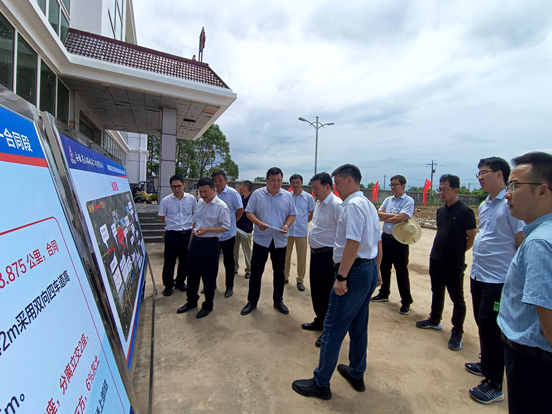 省鐵投公司副總經(jīng)理、蕪銅公路公司、皖江公司董事長劉允超一行到銅商高速項目調(diào)研指導工作1