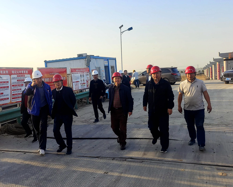 蚌埠市委常委、市政府黨組副書記、常務(wù)副市長葛銳到G206-03標(biāo)項(xiàng)目調(diào)研指導(dǎo)工作